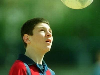 梅西加盟拉玛西亚青训营