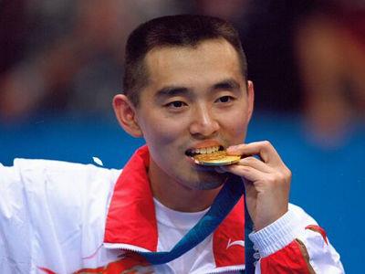 孔令辉夺得奥运会乒乓球男单金牌
