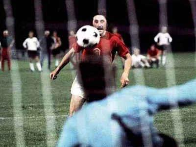 “勺子”点球创始人帕年卡出生