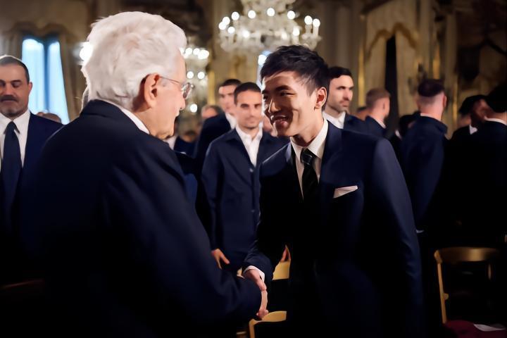 意杯决赛前，国米在奎里纳尔宫受到意大利总统马塔雷拉的接见
