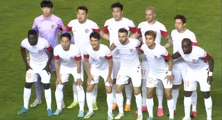 海牛5个客场仅1分，青岛媒体：锋无力，别总靠保级对手掉链子