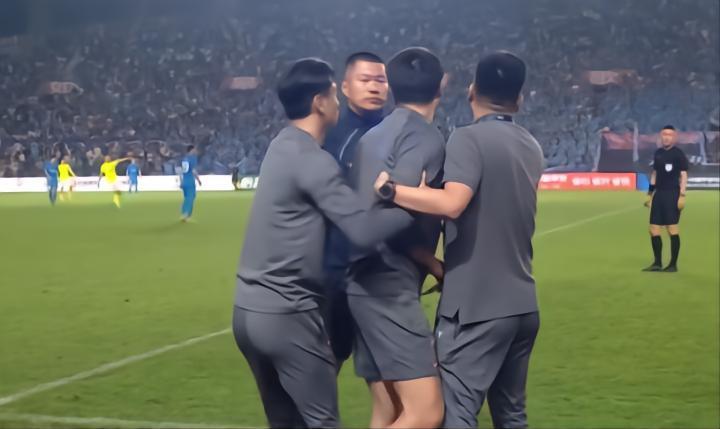 记者谈深足关震被罚款5万：怕什么来什么，5个月没发工资了