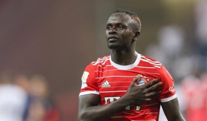 拜仁前锋马内现在似乎不再是球队主力，德媒《踢球者