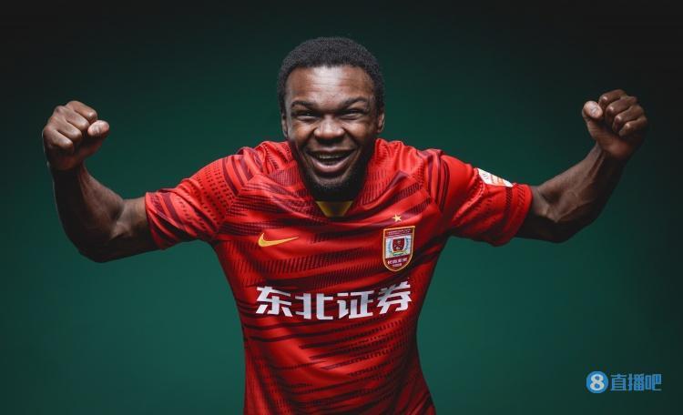 奥科雷和莱昂纳多主动请缨 陈洋：感谢队员付出和亚泰球迷的助威