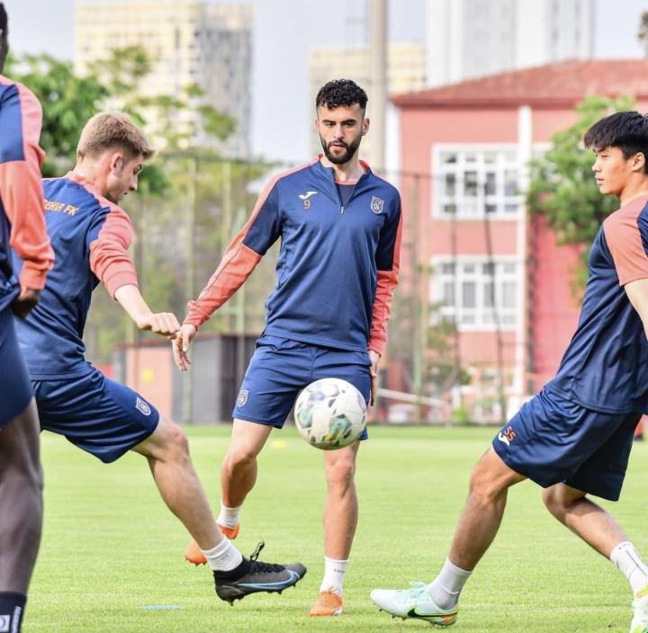 吴少聪随队前往客场 参加土耳其杯半决赛 首回合他