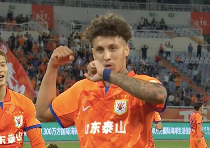 克雷桑对阵深圳队已经攻入8球