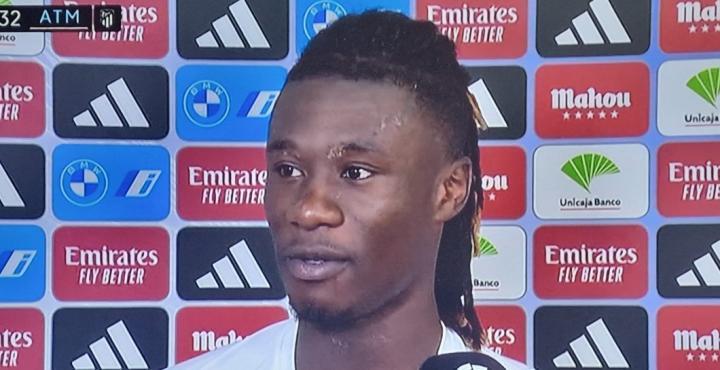 卡马文加：我当然不是边后卫，但总是应该帮助球队