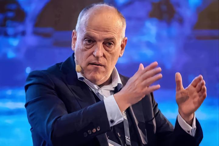 特瓦斯：我无意攻击维尼修斯，如果大家有误解那我应该道歉