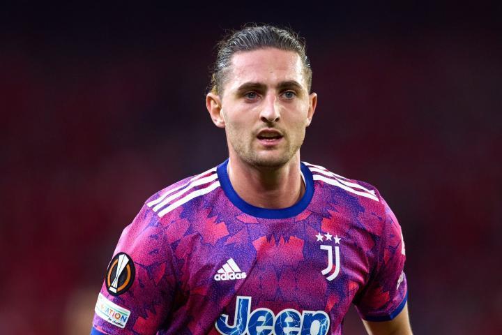 斯基拉：曼联已与拉比奥的母亲兼经纪人谈免签