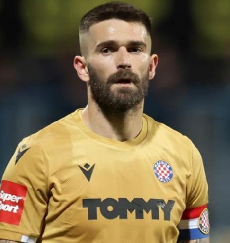 哈伊杜克2比0击败希贝尼克赢得克罗地亚杯，队长利