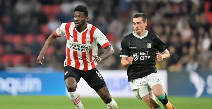 PSV中场桑加雷对范尼离开十分愤怒，球队内部已分两大阵营