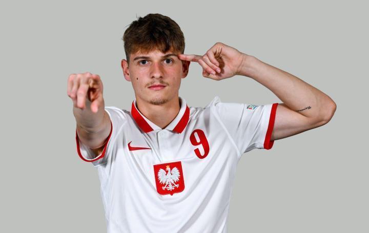 波媒：皇家社会有意波兹南莱赫17岁前锋托姆奇克