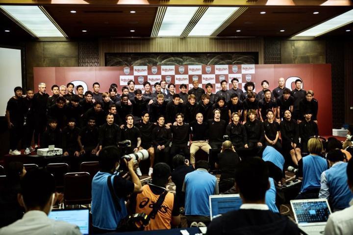 伊涅斯塔告别神户胜利船：感谢所有人一直以来的支持