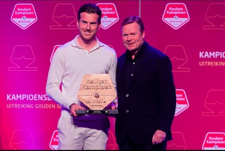 阿尔梅罗大力神门将布鲁维尔获得了荷乙最佳守门员奖