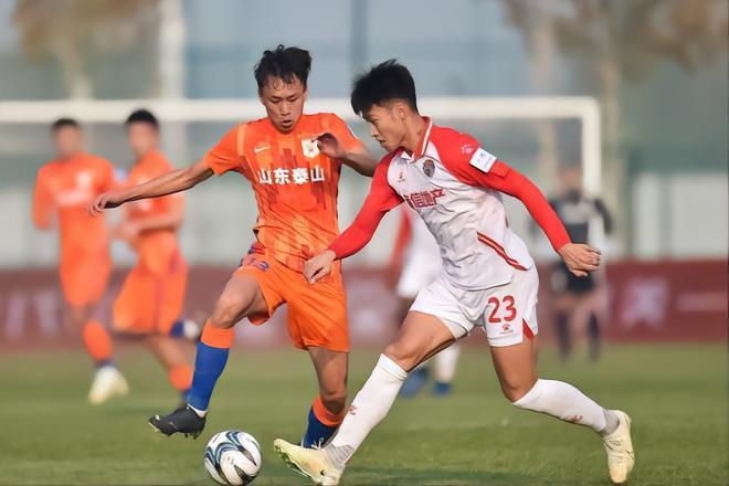 中超：齐鲁德比将现大型拼图，快看看咋玩！赛前现场发售球票