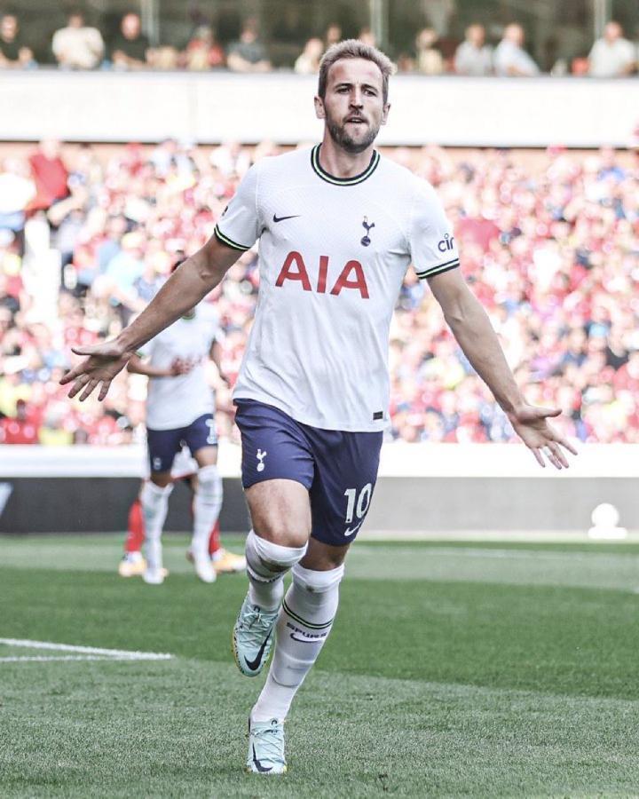 记者Pacojo ：“凯恩已被提供给皇家马德里，