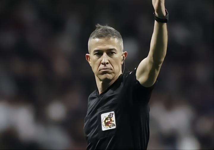 竞赛委员会：维尼修斯红牌判罚中，VAR裁判遗漏了关键图像