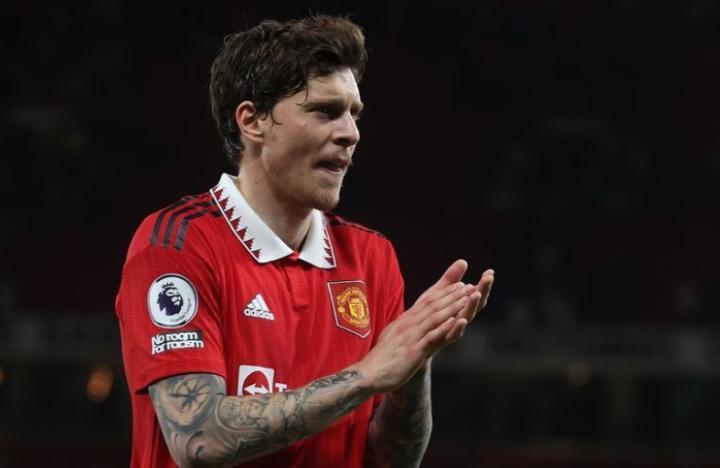 林德洛夫：卡塞米罗是顶级职业球员，这赛季对我们来说很重要