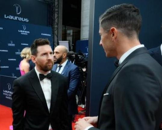 莱万：能从梅西眼中看出他对巴萨的爱；在巴萨的一切让我兴奋