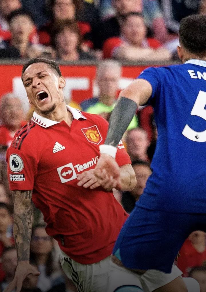 腾哈格赛后：安东尼看起来遭遇了严重伤病昨晚拿下欧