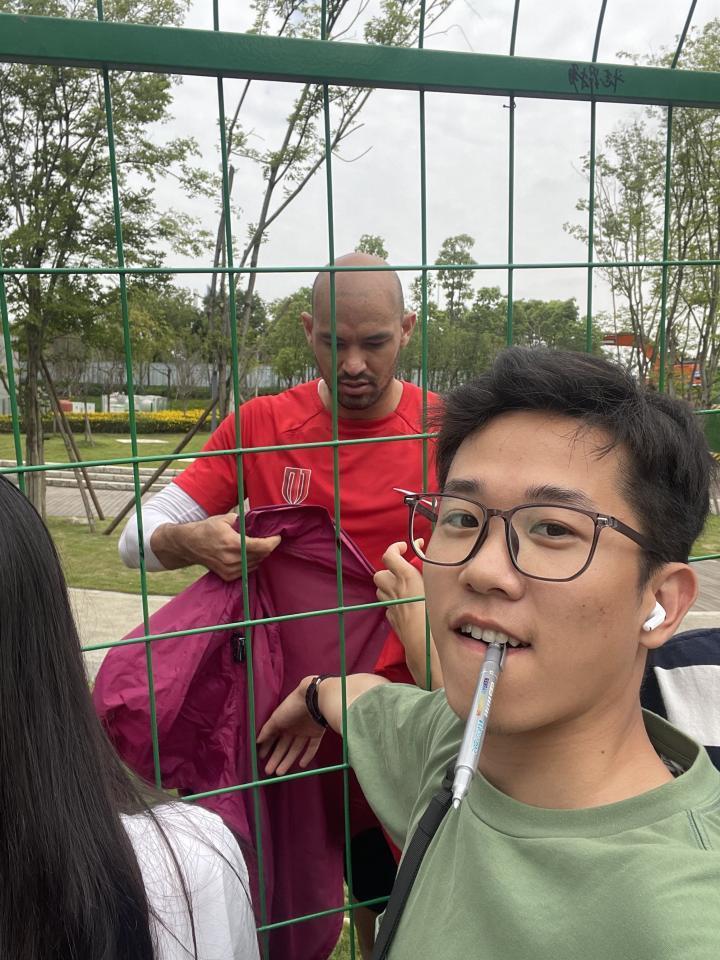 最可爱的球员们明天拿下南通支云！成都雄起！