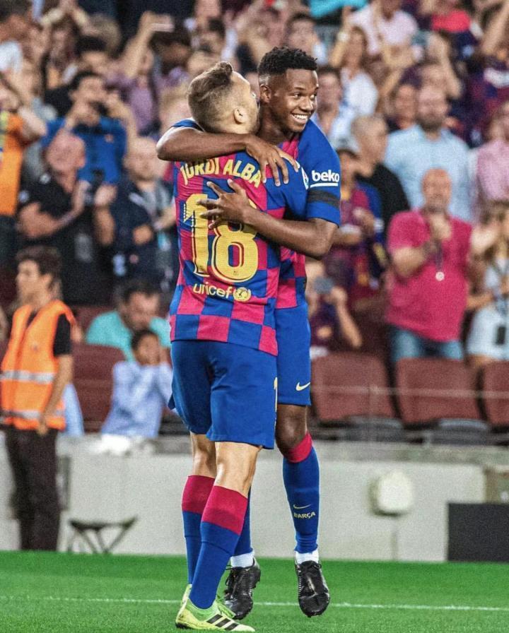 法蒂更新社媒告别阿尔巴与布斯克茨