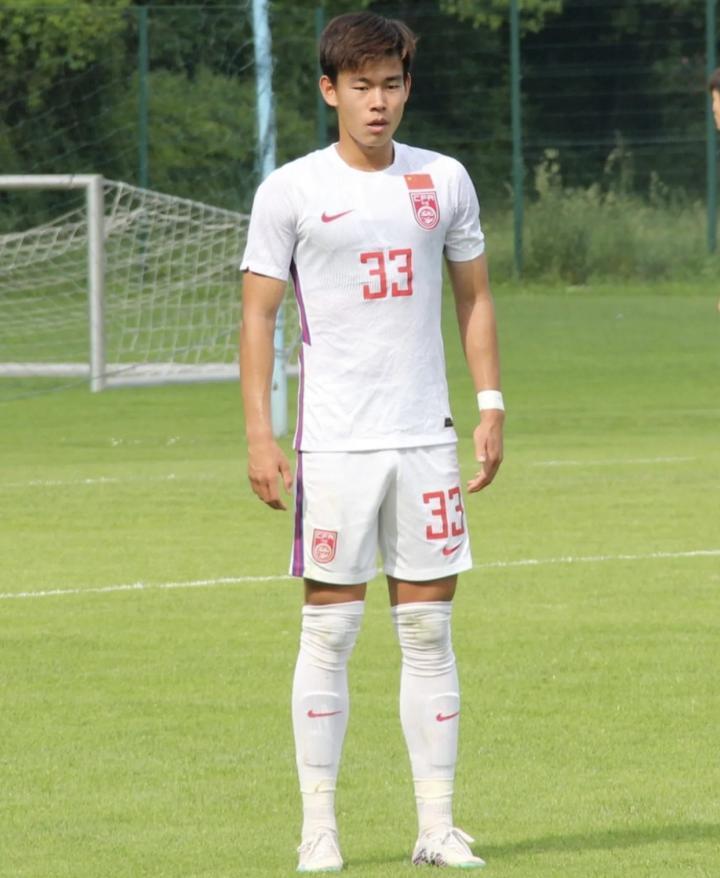 何小珂晒国字号比赛照片：Keep Brave S