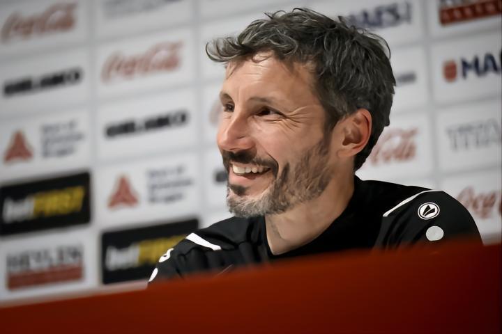 范博梅尔谈冠军争夺战：“当你那么接近时，你必须得到它”