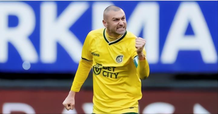 国安旧将自宣离队！与俱乐部主席关系破裂，本赛季9球5助攻