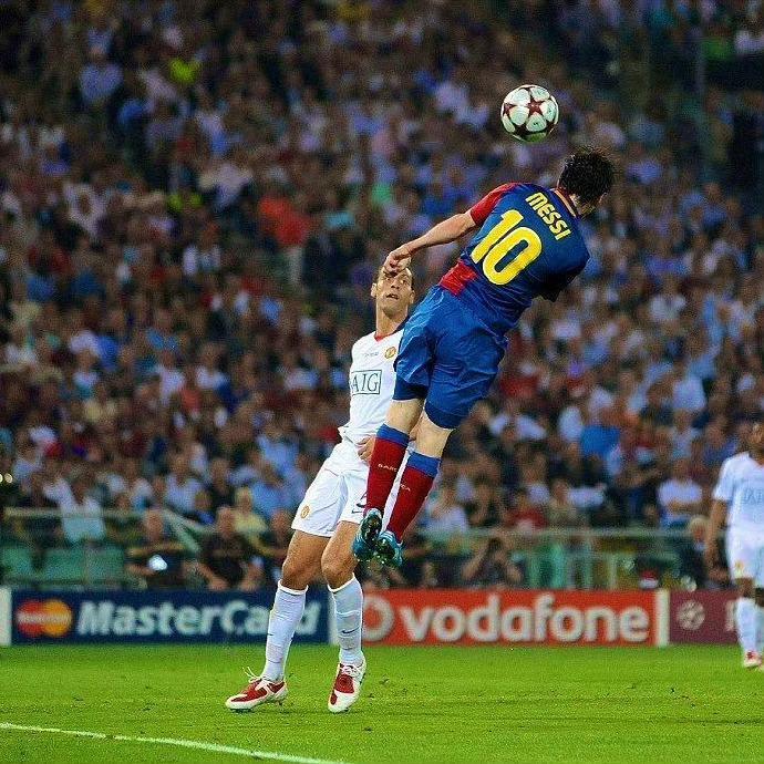 14年前的今天，巴萨凭借埃托奥和梅西的进球2-0