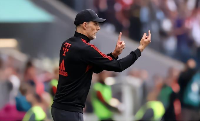 图赫尔：换下格雷茨卡的决定很难，我已经跟他道了歉