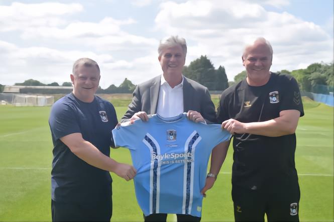 官方 : 考文垂与助理教练维韦什签下续约合同