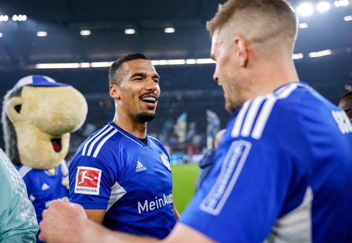 1、据WAZ的消息，延茨即将离开沙尔克。几周前更