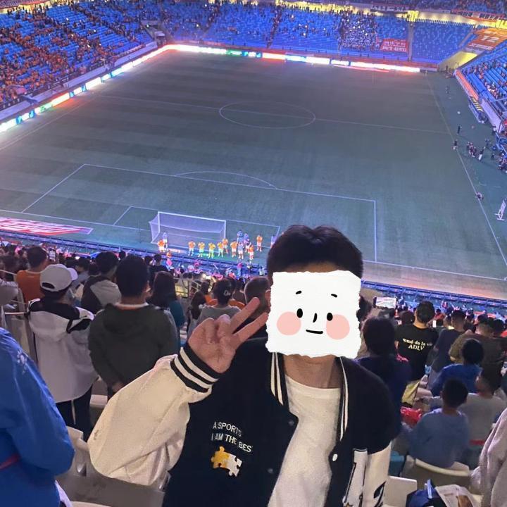 你还好吗？哈哈哈哈哈 还记得在一起的时候说一定要