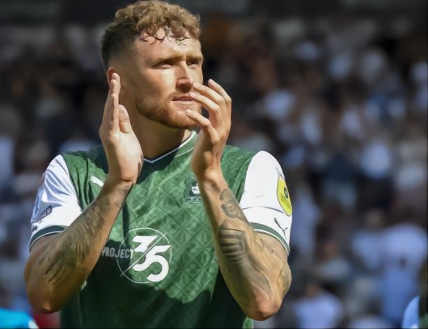 官方 : 普利茅斯与后卫斯卡尔续约