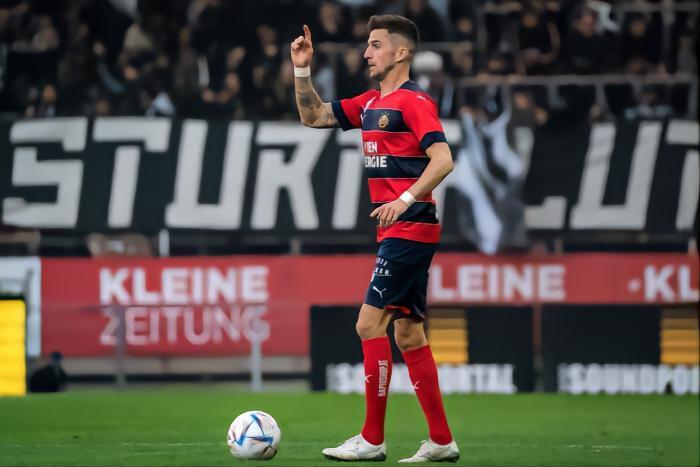 维也纳快速：三名中场球员将离开