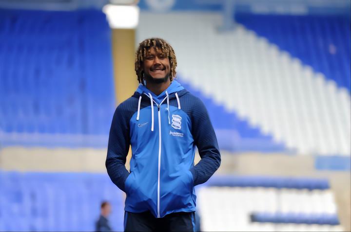 镜报：桑德兰、斯托克城和伯明翰感兴趣狼队中卫迪恩·桑德森