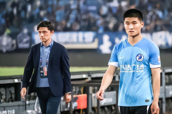 “压着打”光环消失？大连人阵容单薄，谢晖难为无米之炊