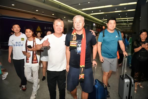 去哪家？曝罗马尼亚名帅三度来华执教，大老板答应免费放人