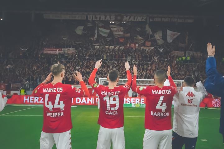 美因茨球员赛季评分：中后卫篇