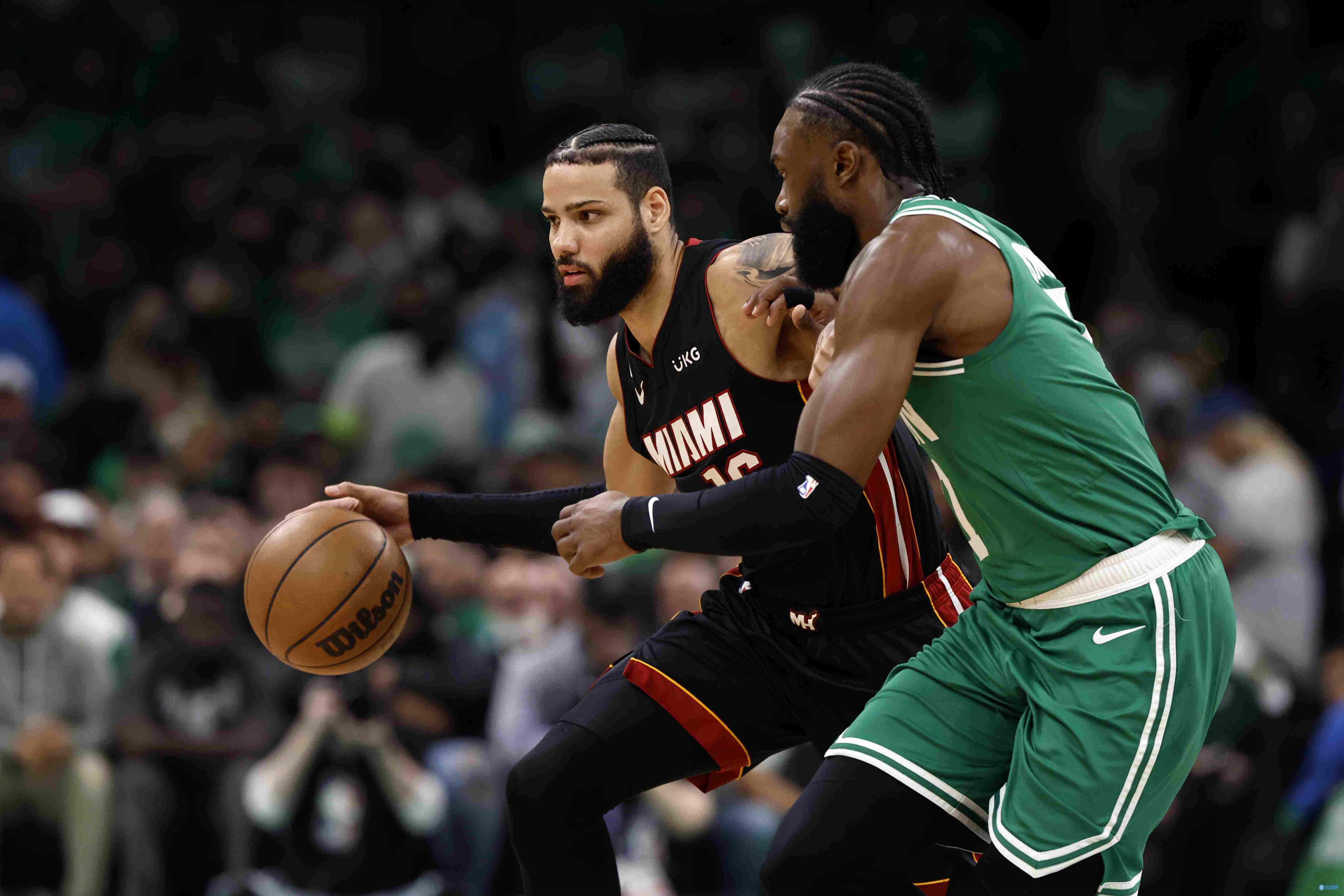 一人战双探花！马丁东决投进22个三分 而塔图姆和布朗合计仅18个