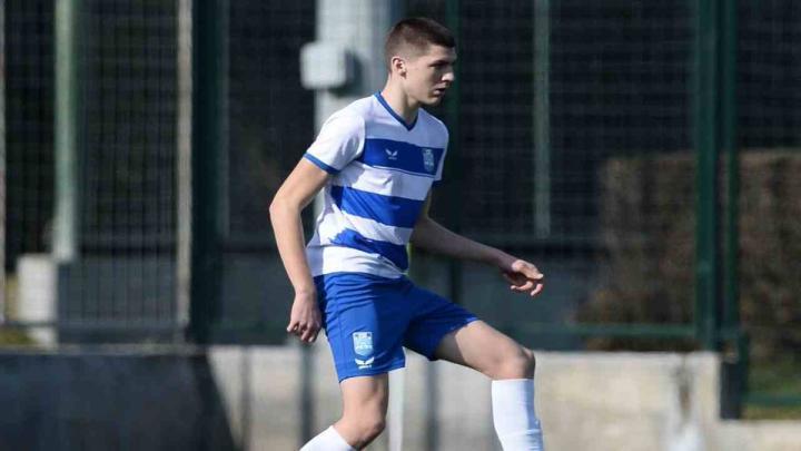 记者：拜仁签下克罗地亚15岁中卫普利奇，转会费不到100万欧