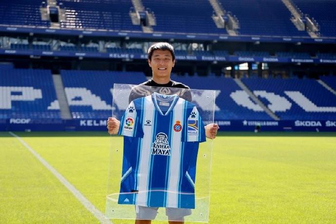 武磊：很感动同事、球迷记得我的点滴；巴塞罗那，会再见的