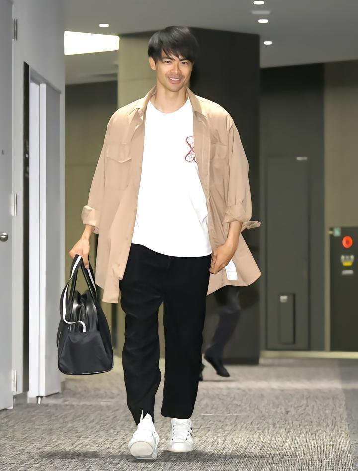 三笘薫回国，备战国家队友谊赛