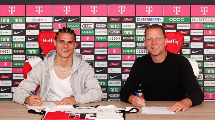 官方：乌德勒支买断沙尔克中场博兹多安