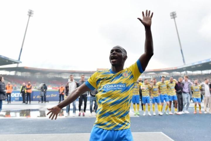 官方：德乙布伦瑞克与辽宁旧将乌贾续约