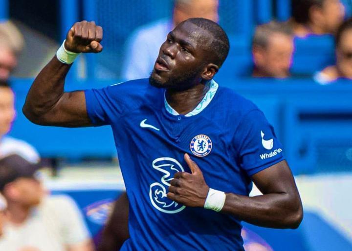 晚旗报：切尔西希望今夏出售库利巴利，但球员并不愿离队