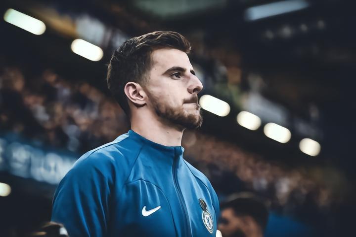 曼晚：曼联与芒特达成个人协议，但还没有与切尔西谈妥转会费