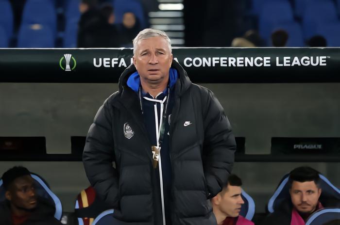 韩媒：佩特莱斯库接近执教全北现代，还需解决签证等问题