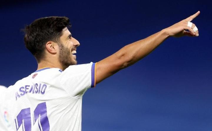 据意大利记者罗马诺透露，阿森西奥并没有改变离队的